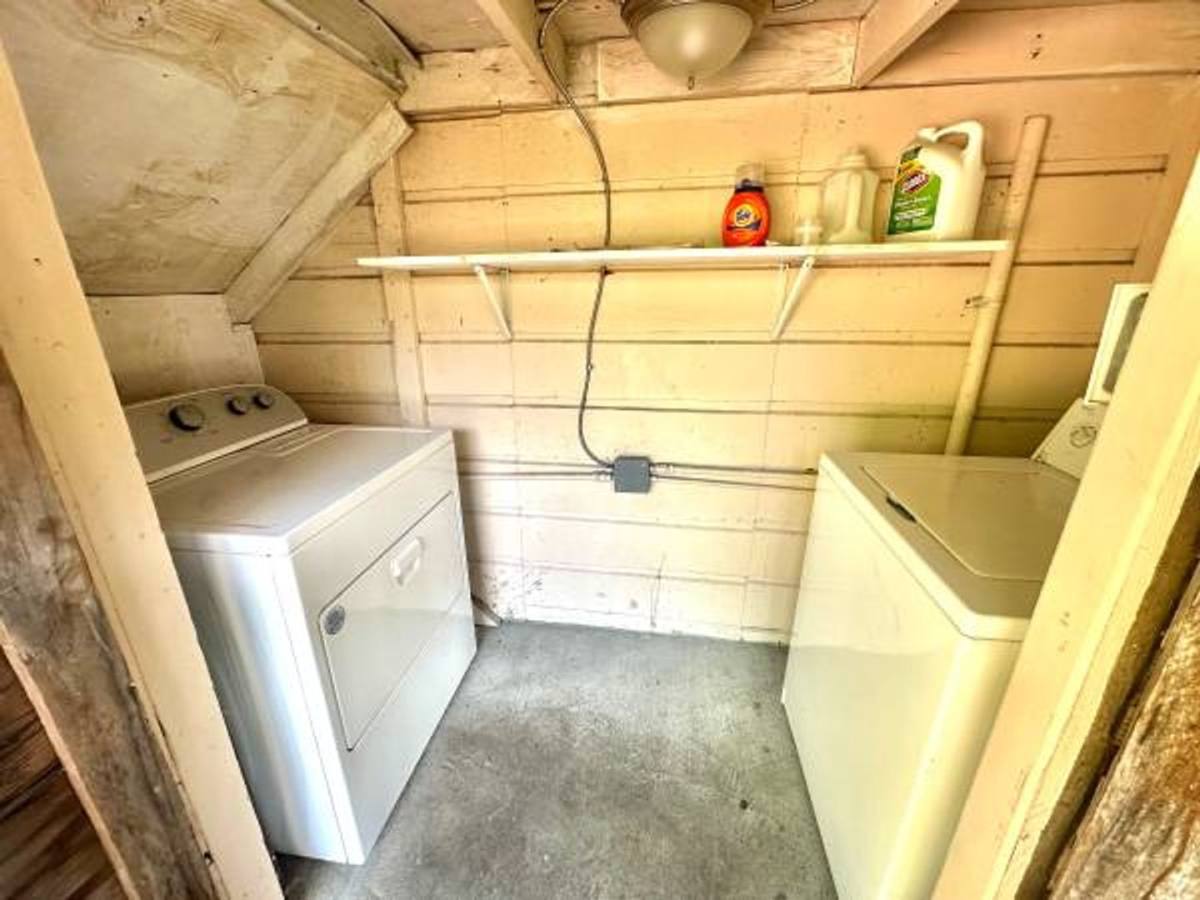 Apartment for rent at 2228 McKinnley Ave, Berkeley, CA 94703
