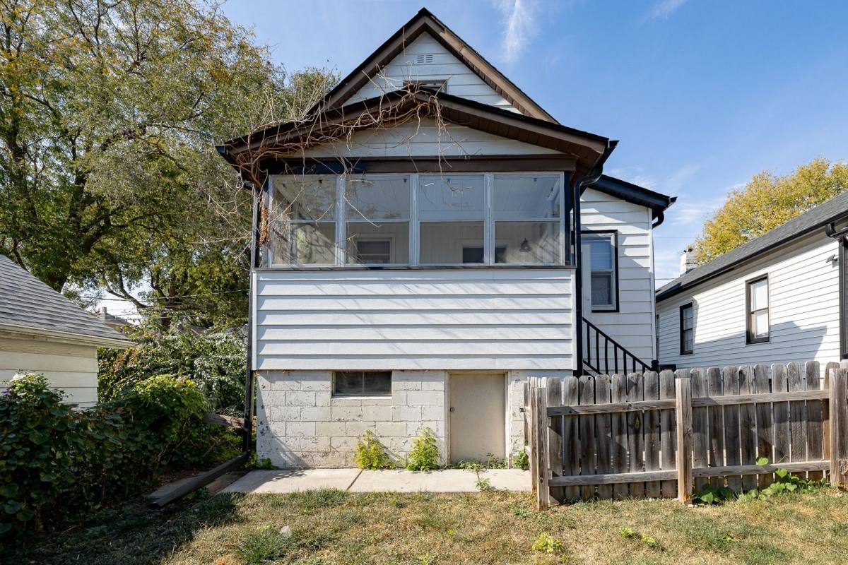 House for rent at 1910 1 2 S, Omaha, NE 68108