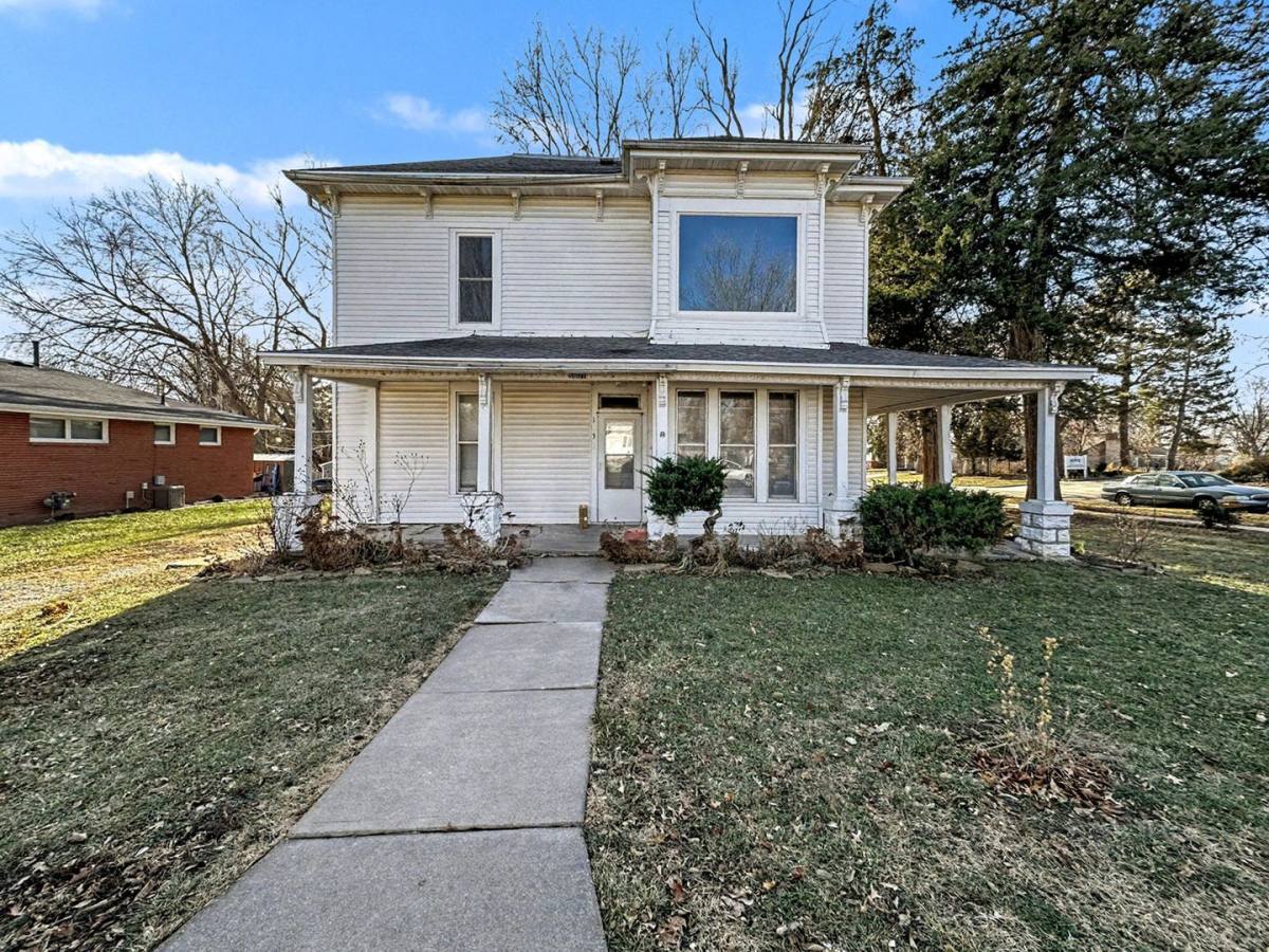 Apartment for rent at 6801 Lexington Ave, Lincoln, NE 68505
