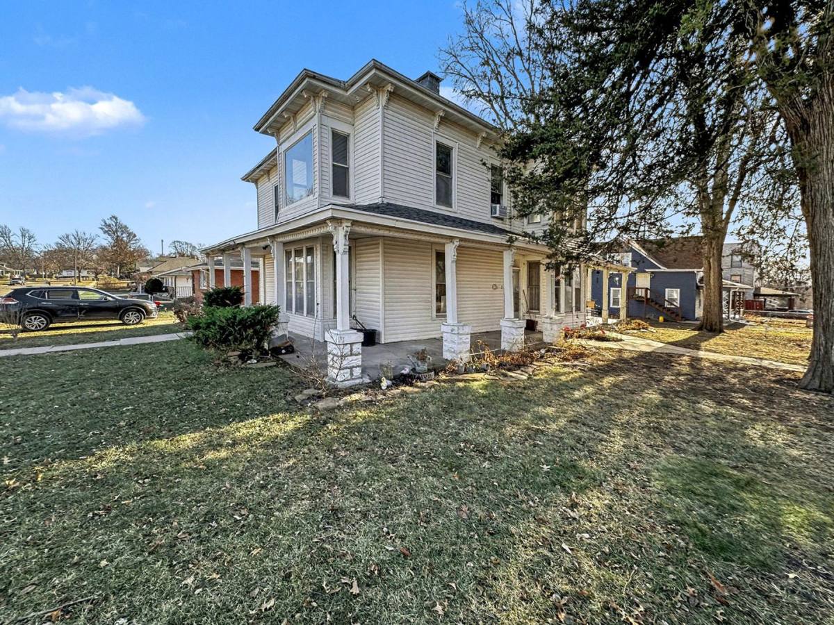 Apartment for rent at 6801 Lexington Ave, Lincoln, NE 68505