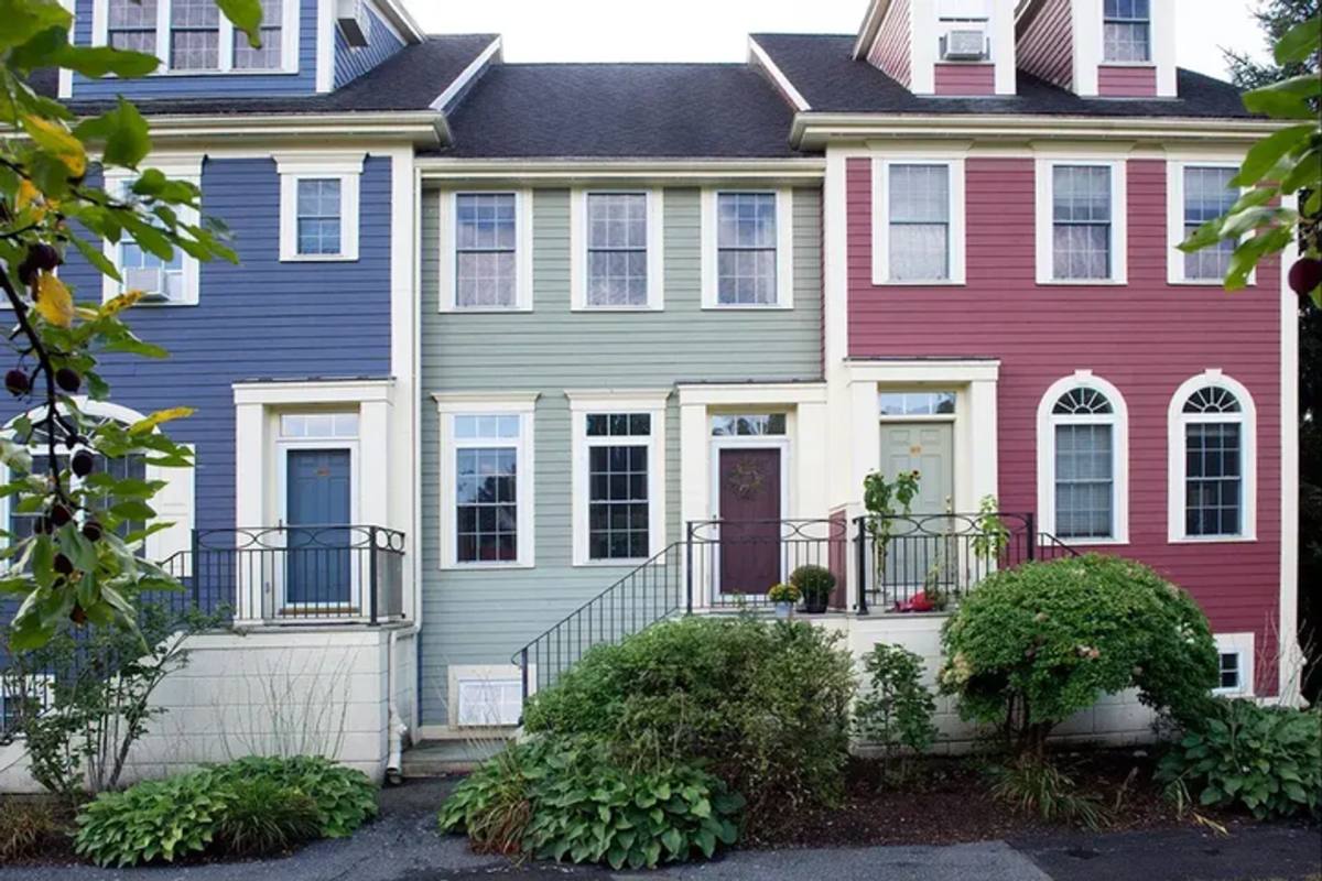 Townhouse for rent at 46 Barrister Dr, White River Junction, VT 05001