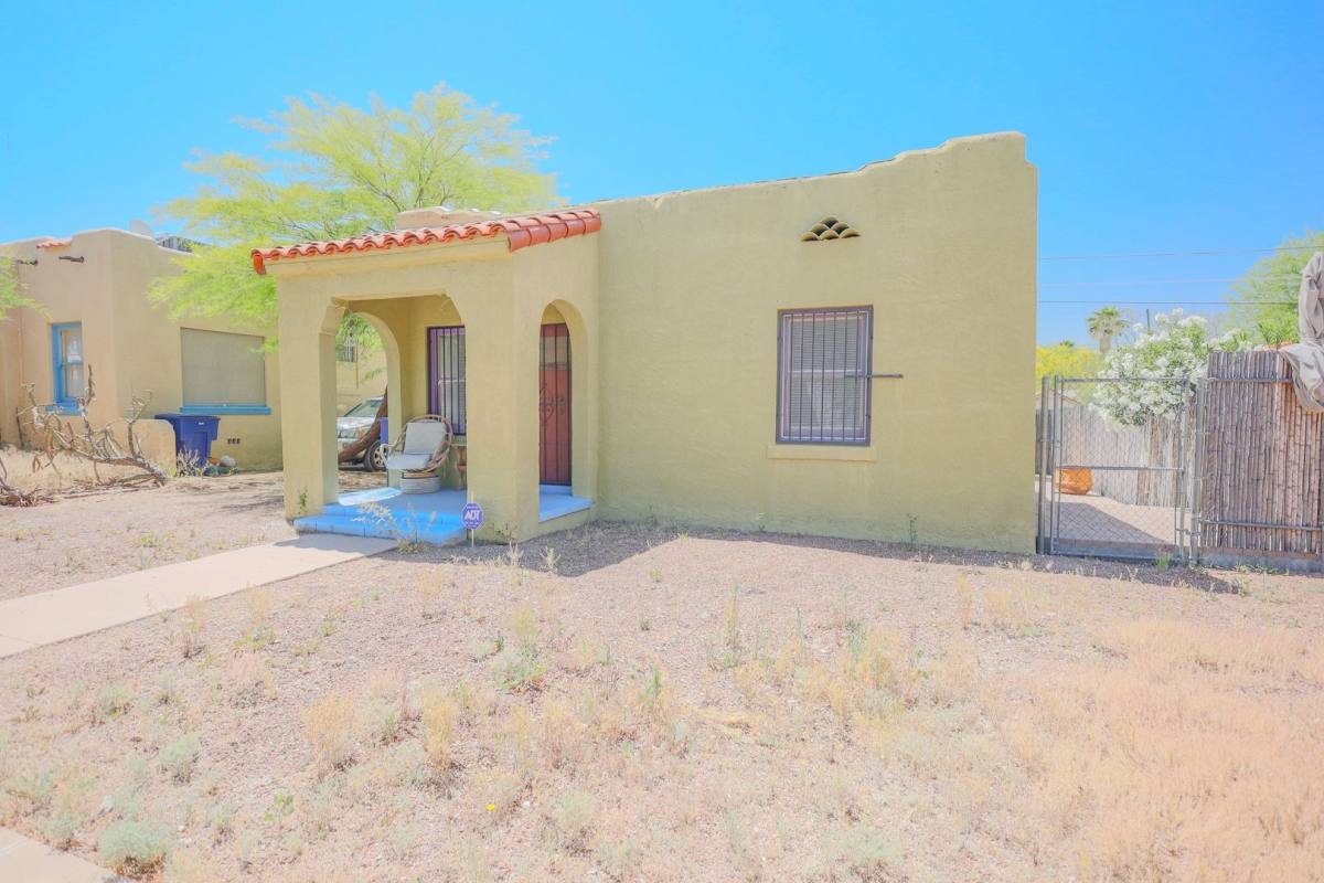 House for rent at 317 N Santa Rita Ave, Tucson, AZ 85719
