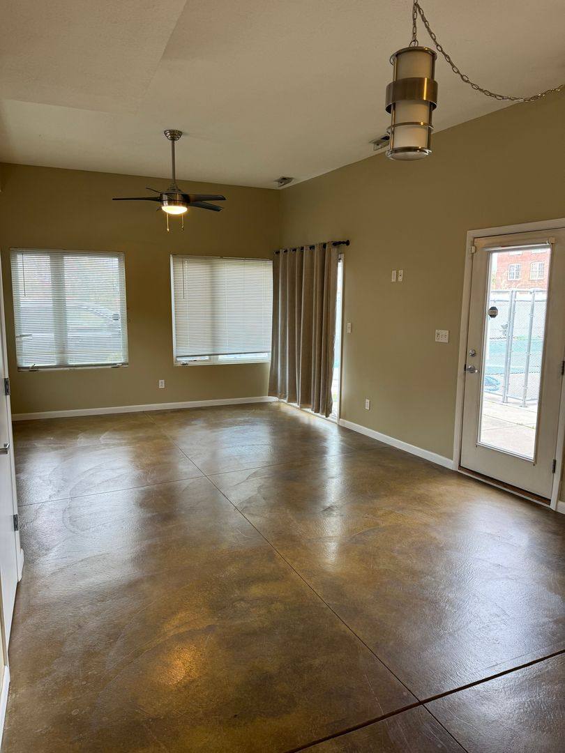 Townhouse for rent at 10335 Detroit Ave, Cleveland, OH 44102