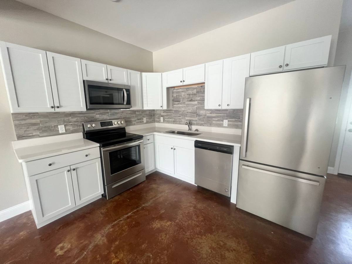 Townhouse for rent at 307 Broad St, Statesboro, GA 30458