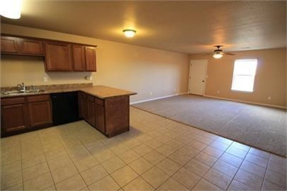 Apartment for rent at 113 Edna, Waynesville, MO 65583