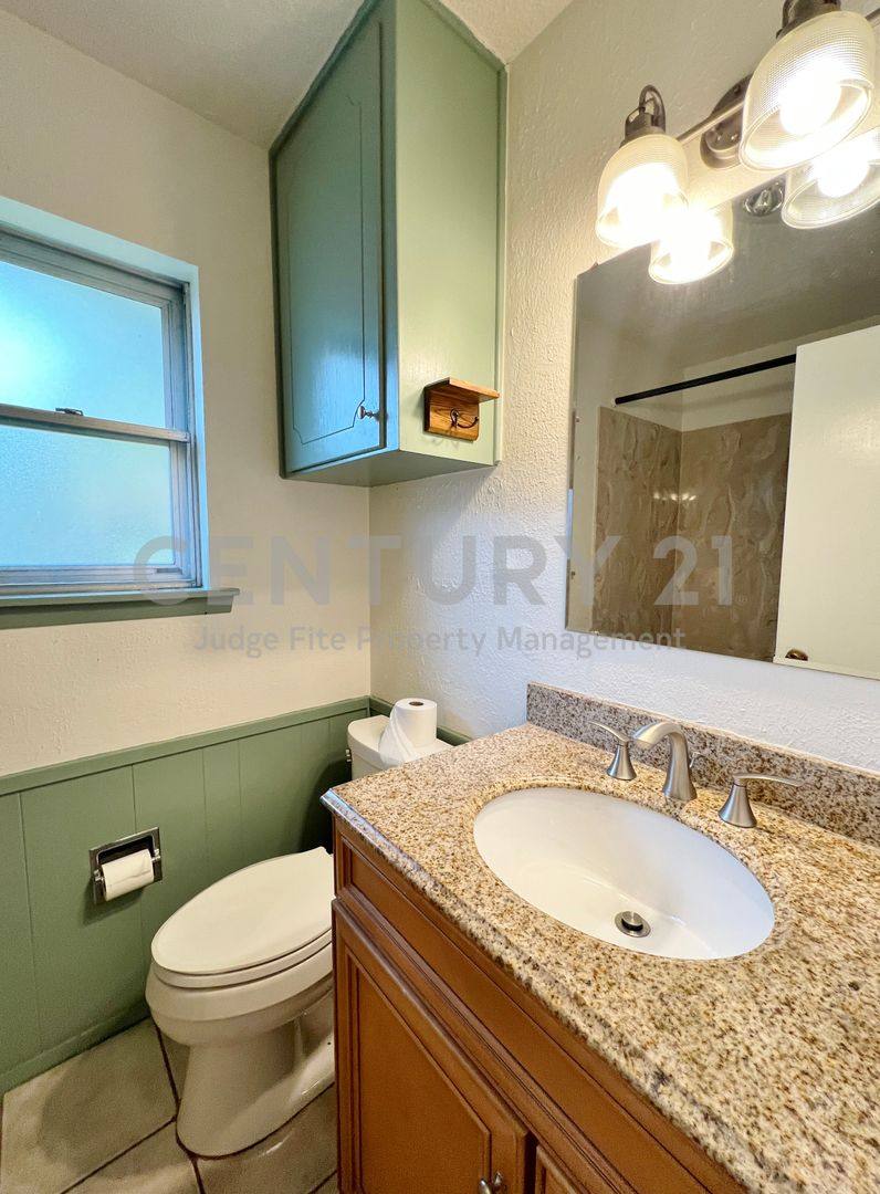 House for rent at 1209 Irwin Dr, Hurst, TX 76053