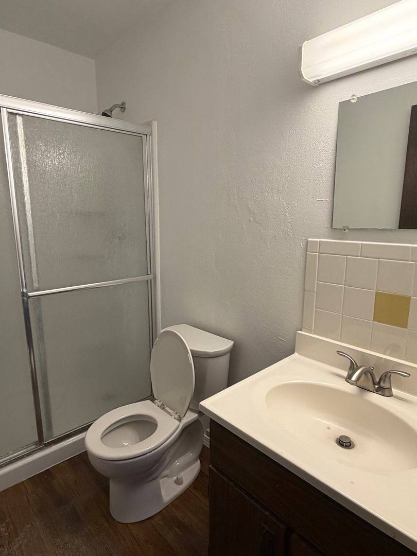 Apartment for rent at 102 N 27th St, Belleville, IL 62226