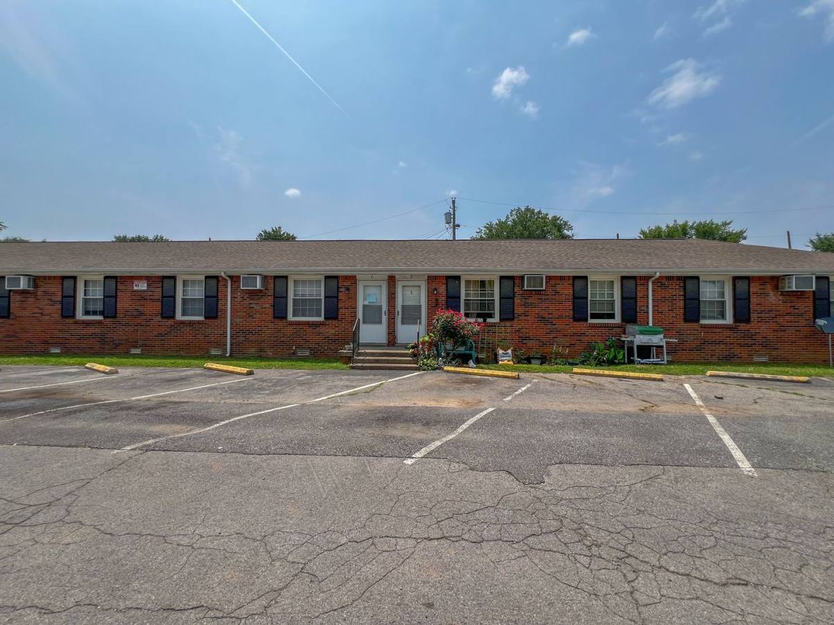 Apartment for rent at 705 Power St, Clarksville, TN 37042
