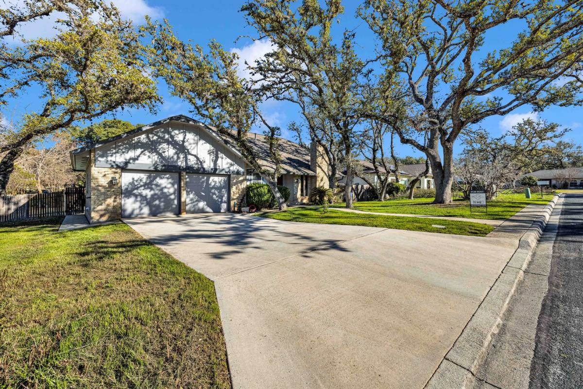 House for rent at 11506 Whisper Circle, San Antonio, TX 78230