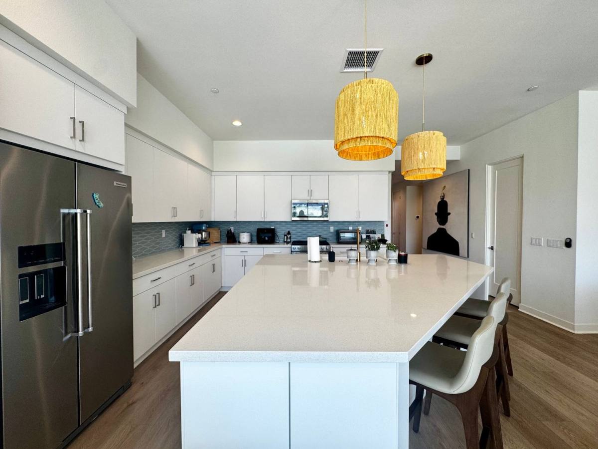 House for rent at 3609 Ambassador Dr, Palm Springs, CA 92262