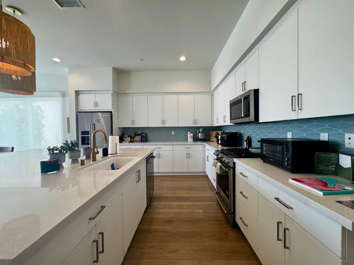 House for rent at 3609 Ambassador Dr, Palm Springs, CA 92262