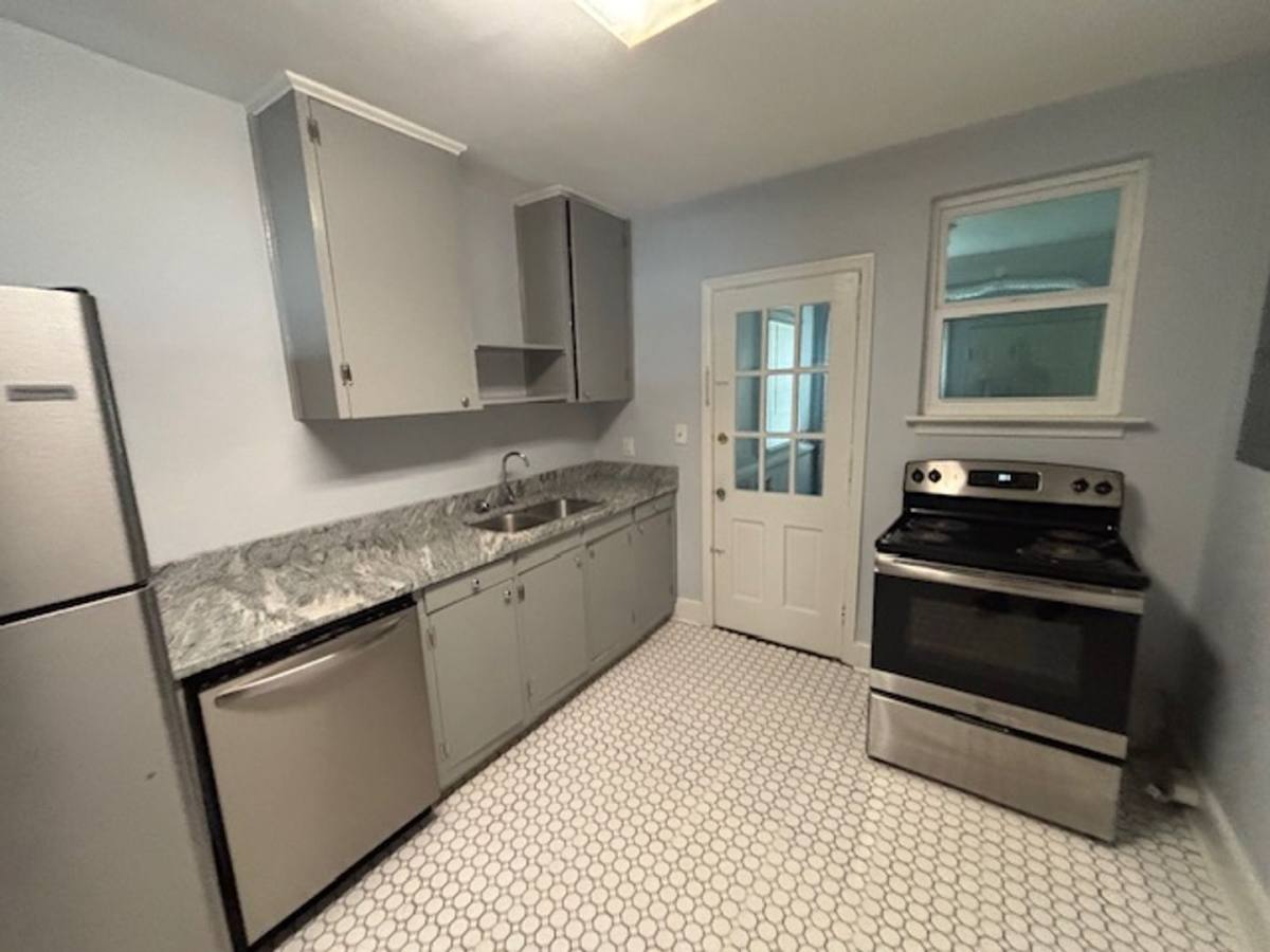 House for rent at 932 Munsen Spring Dr, Columbia, SC 29209