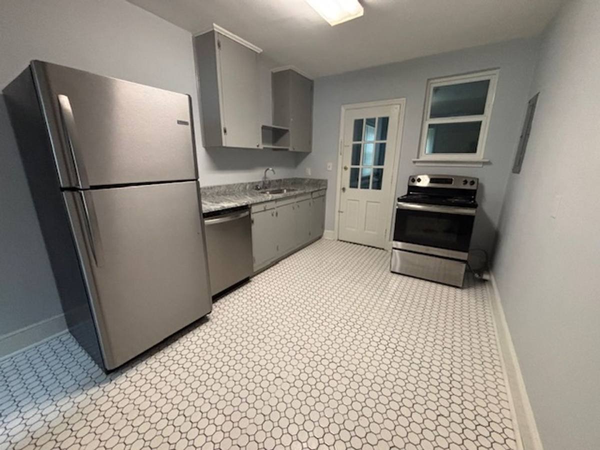 House for rent at 932 Munsen Spring Dr, Columbia, SC 29209
