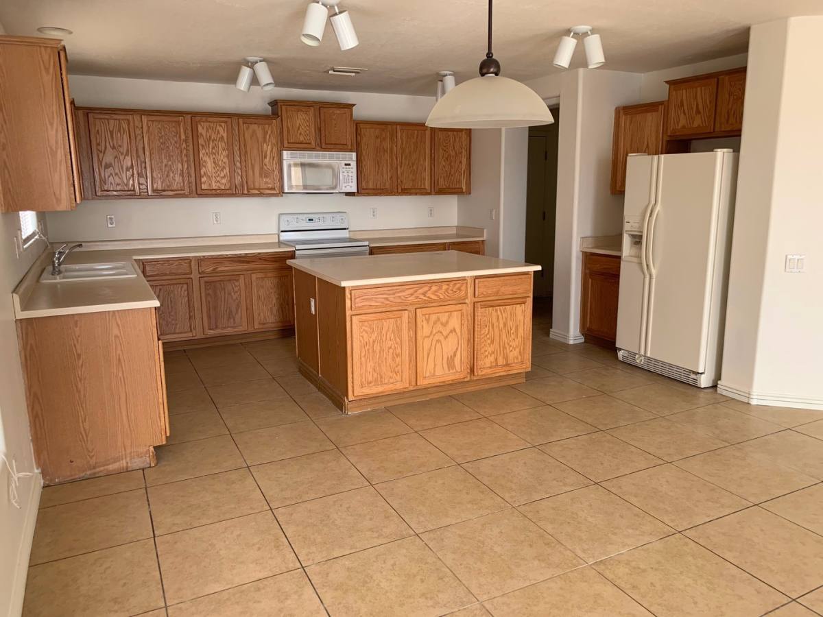 House for rent at 43589 W Cowpath Rd, Maricopa, AZ 85138