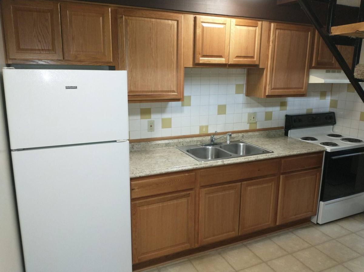Apartment for rent at 287 S Williams, Newark, OH 43055