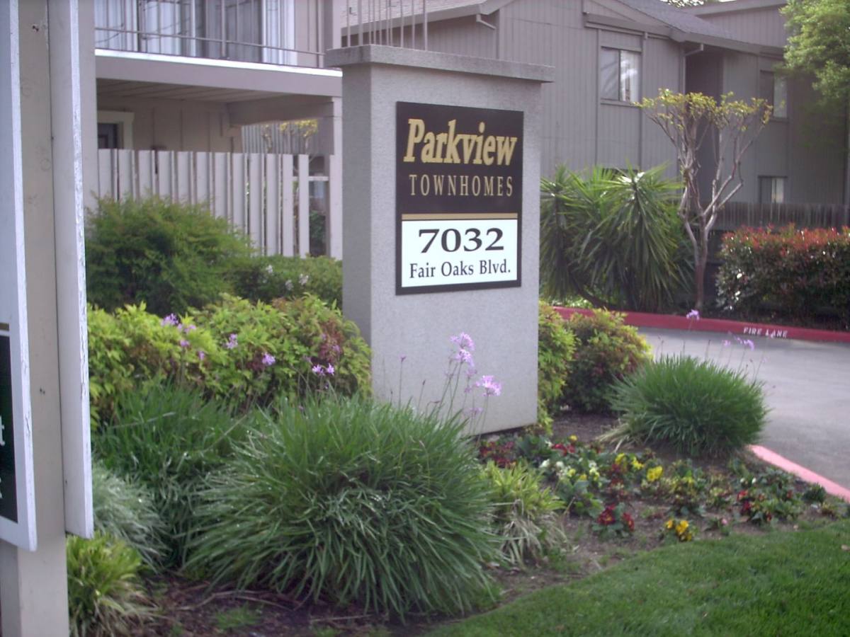 Townhouse for rent at 7032 Fair Oaks Blvd, Carmichael, CA 95608