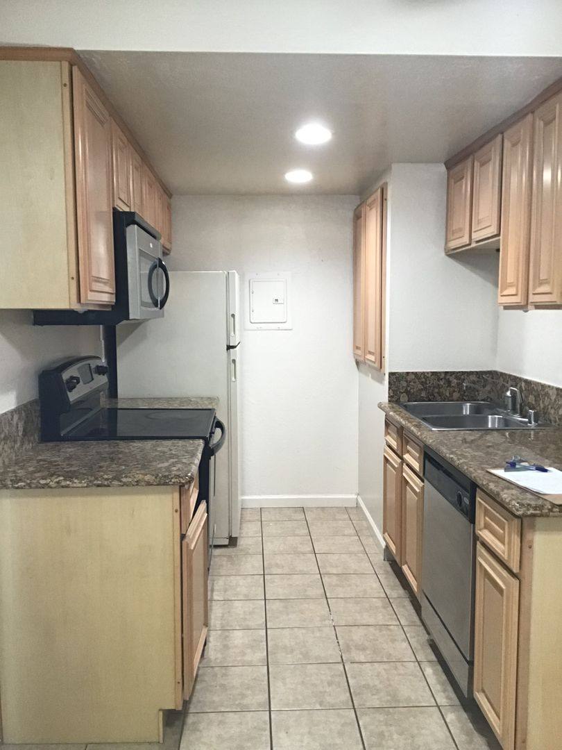 Townhouse for rent at 7032 Fair Oaks Blvd, Carmichael, CA 95608