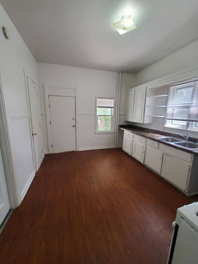 Apartment for rent at 2610 W Juneau Ave, Milwaukee, WI 53233