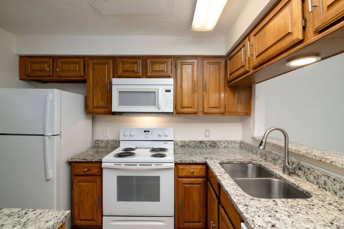 Townhouse for rent at 1445 Weiler Blvd, Fort Worth, TX 76112