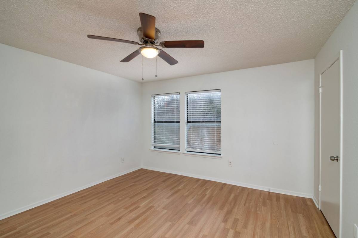 Townhouse for rent at 1445 Weiler Blvd, Fort Worth, TX 76112
