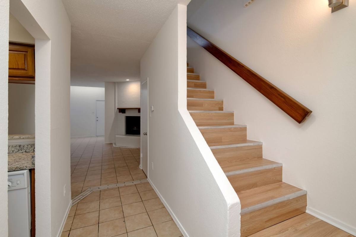 Townhouse for rent at 1445 Weiler Blvd, Fort Worth, TX 76112