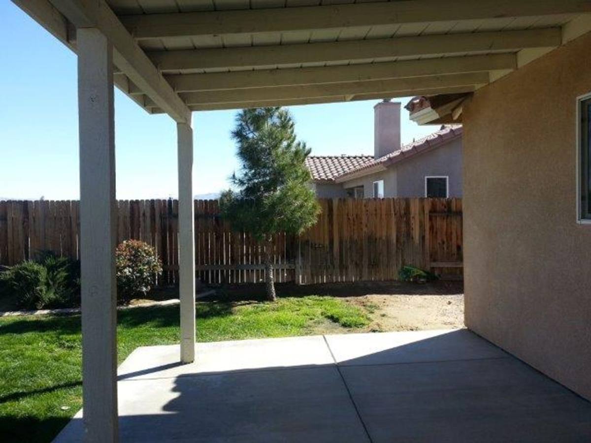 House for rent at 16376 Appletree Lane, Victorville, CA 92392
