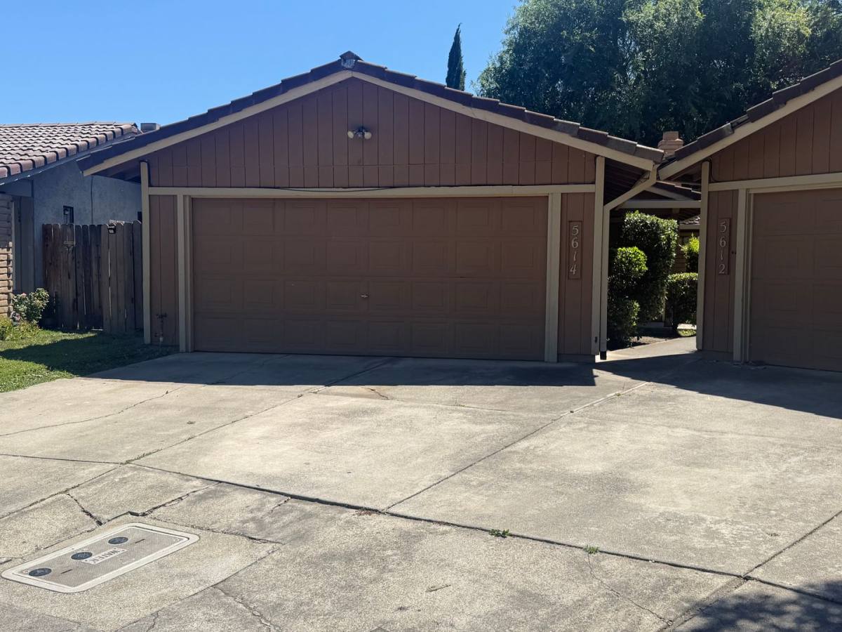 Townhouse for rent at 5614 Cascade Court, Stockton, CA 95207