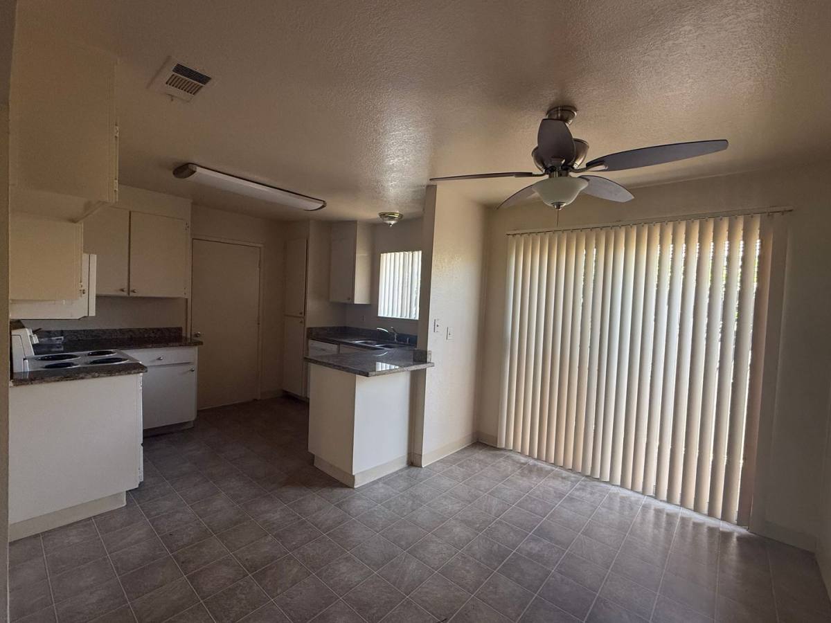 Townhouse for rent at 5614 Cascade Court, Stockton, CA 95207