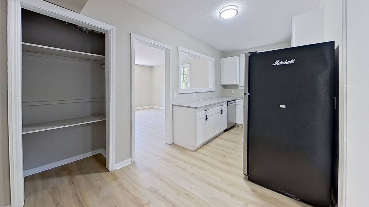 Apartment for rent at 2853 College St, Jacksonville, FL 32205