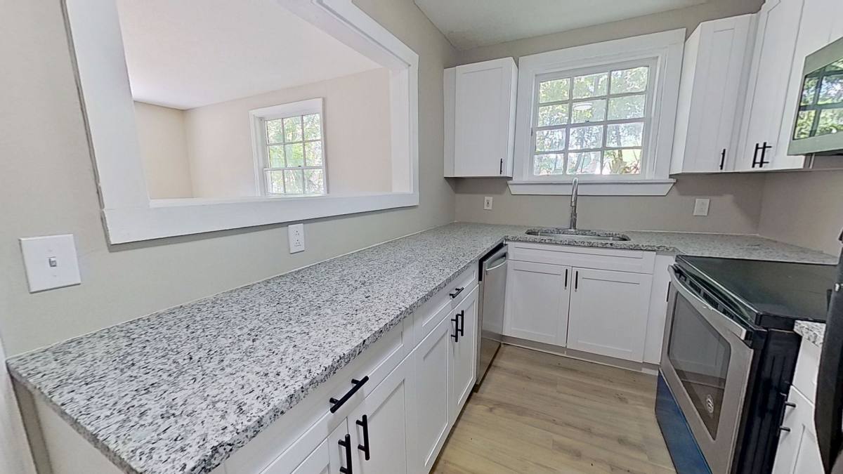 Apartment for rent at 2853 College St, Jacksonville, FL 32205