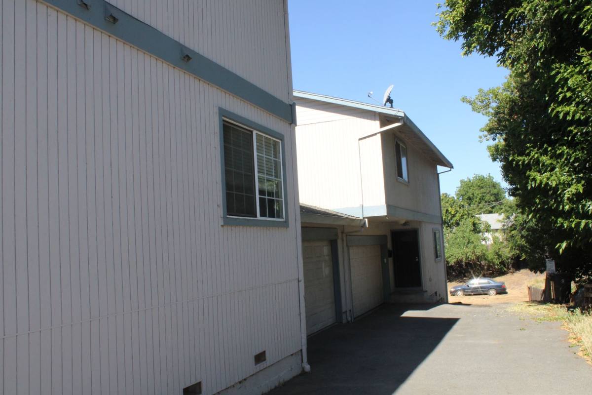 Apartment for rent at 2004 Cavallo Rd, Antioch, CA 94509