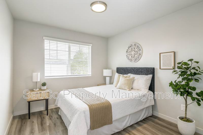 Apartment for rent at 2564 Hawthorne St, Forest Grove, OR 97116