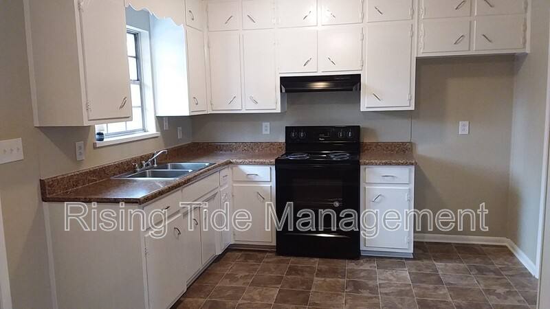 House for rent at 5500 Crestview Dr, Adamsville, AL 35005