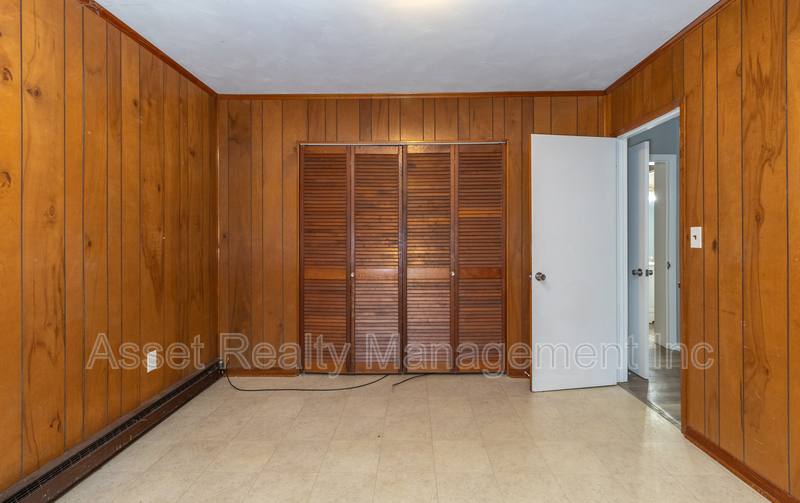 House for rent at 630 Colonial Dr, Harriman, TN 37748