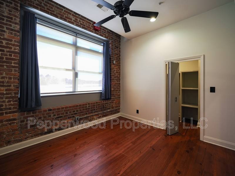 Apartment for rent at 149 S Daniel Morgan Ave #2B, Spartanburg, SC 29306