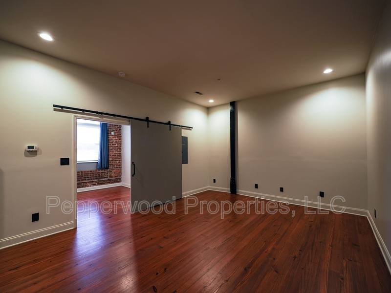 Apartment for rent at 149 S Daniel Morgan Ave #2B, Spartanburg, SC 29306