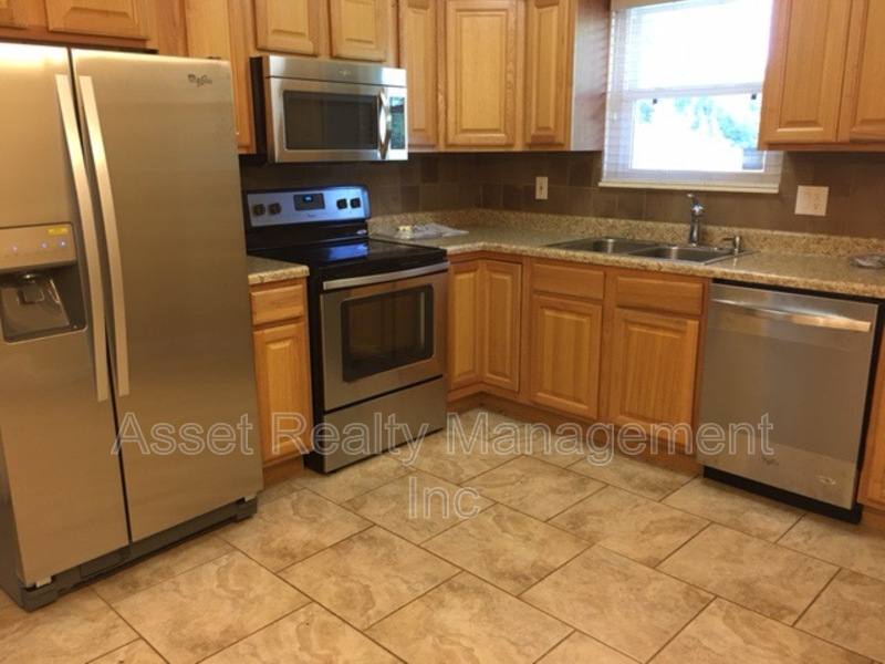 House for rent at 3331 Dewine Rd, Knoxville, TN 37921