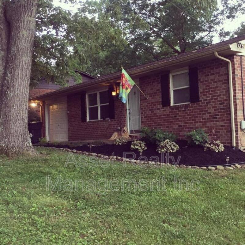 House for rent at 3331 Dewine Rd, Knoxville, TN 37921