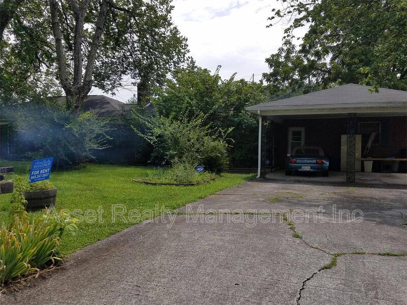 Apartment for rent at 102 Eastwood Dr #1, Knoxville, TN 37920