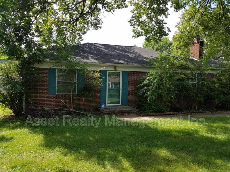 Apartment for rent at 102 Eastwood Dr #1, Knoxville, TN 37920