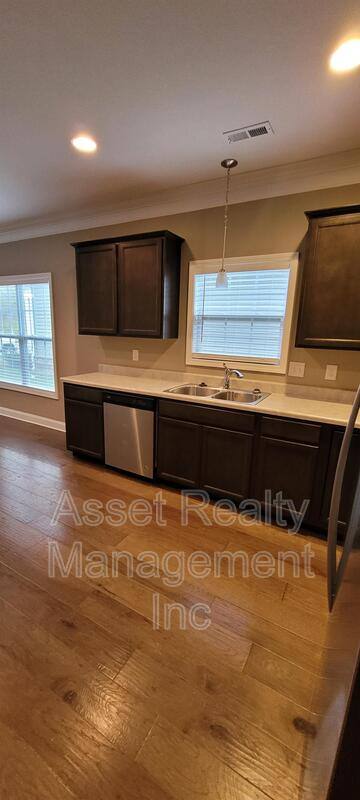 House for rent at 103 W Rarity Ridge Parkway, Oak Ridge, TN 37830