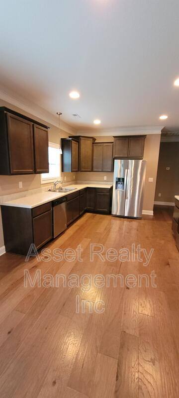 House for rent at 103 W Rarity Ridge Parkway, Oak Ridge, TN 37830