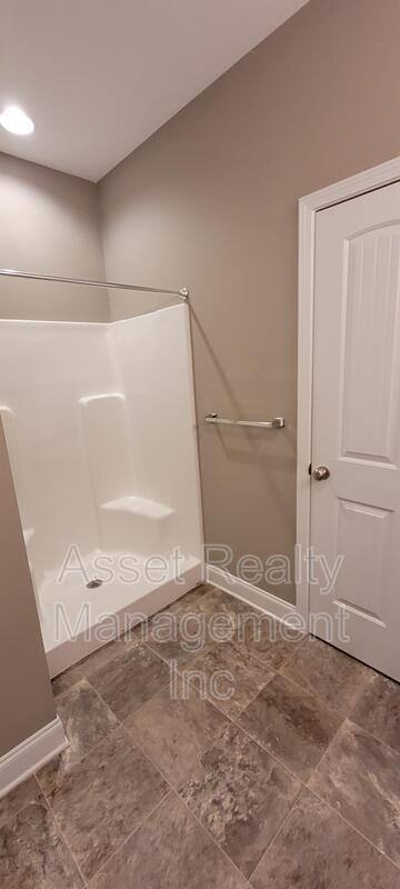 House for rent at 103 W Rarity Ridge Parkway, Oak Ridge, TN 37830