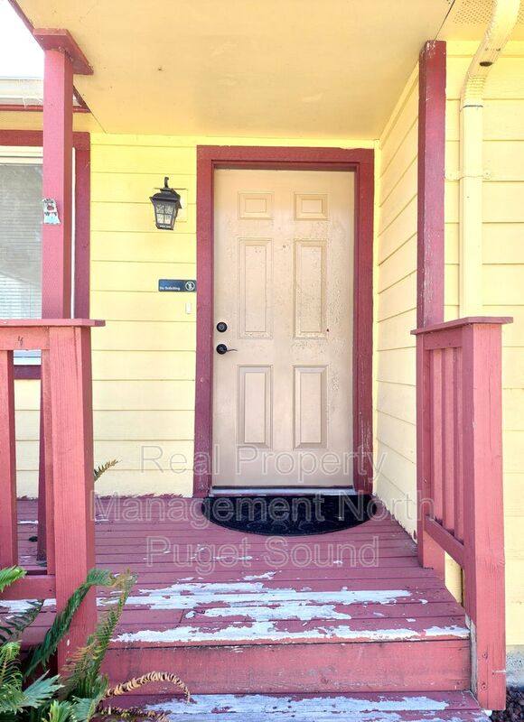 House for rent at 10914 Willow Rd #A, Lake Stevens, WA 98258