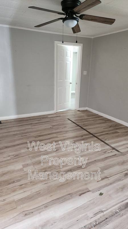 House for rent at 132 S Hill St, Mabscott, WV 25871