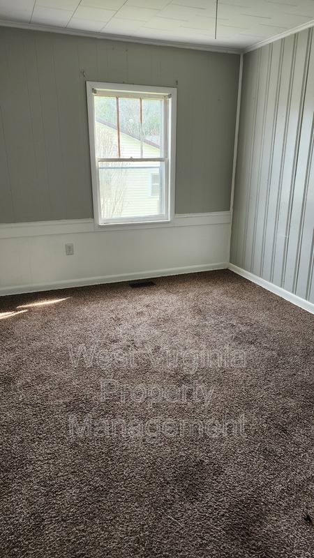 House for rent at 132 S Hill St, Mabscott, WV 25871