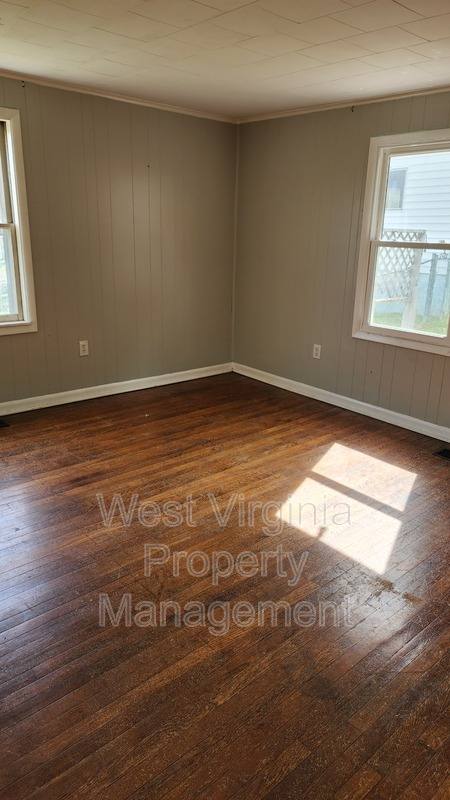 House for rent at 132 S Hill St, Mabscott, WV 25871