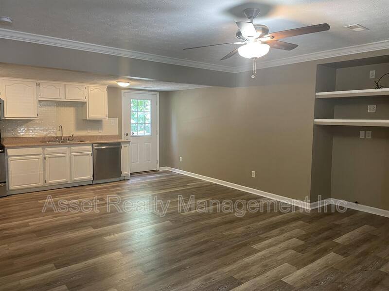 House for rent at 645 Cornerbrook Lane, Knoxville, TN 37918