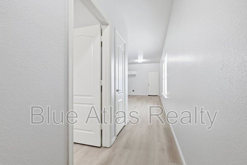 Townhouse for rent at 908 Drexel St #B, McKinney, TX 75069