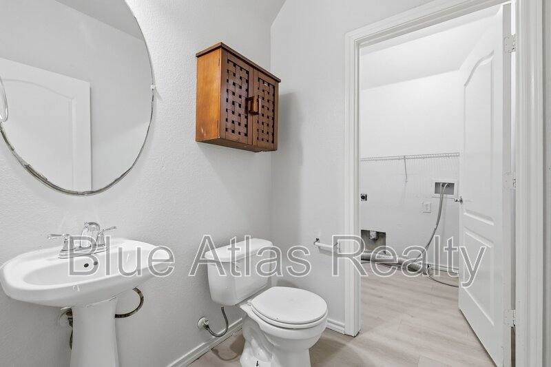 Townhouse for rent at 908 Drexel St #B, McKinney, TX 75069